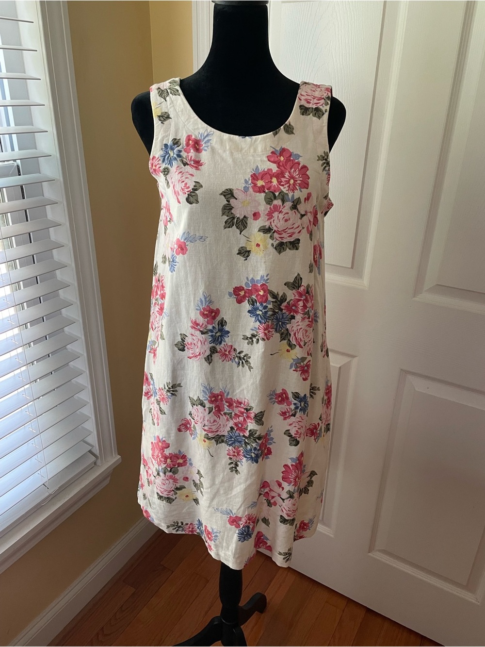 NWT Laura Ashley XS Floral Linen Blend Trapeze Shift Dress Pockets 🌸
